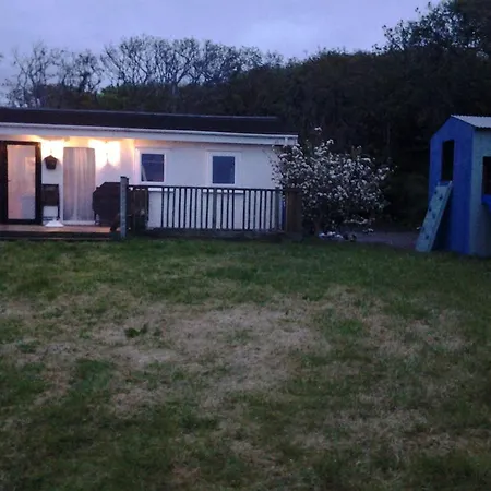 Linsfort Chalet 度假居 *